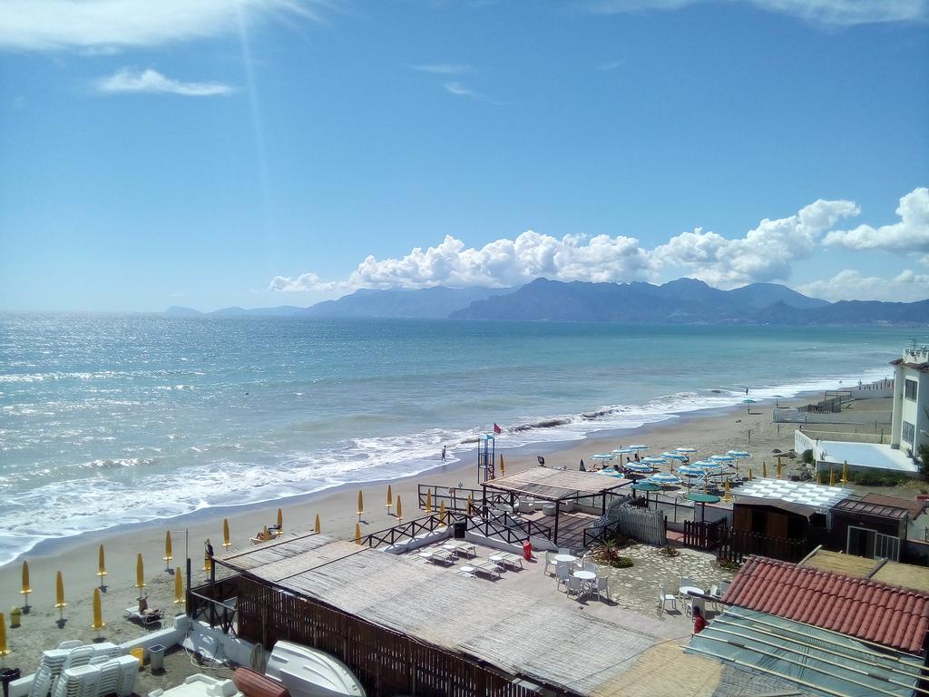 Casa Vacanze Dei Navigatori On The Sea Pontecagnano Exteriér fotografie